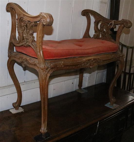 Louis XV style carved beech window seat